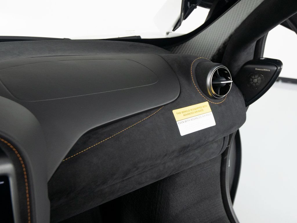 Used 2025 McLaren 750S photo 24
