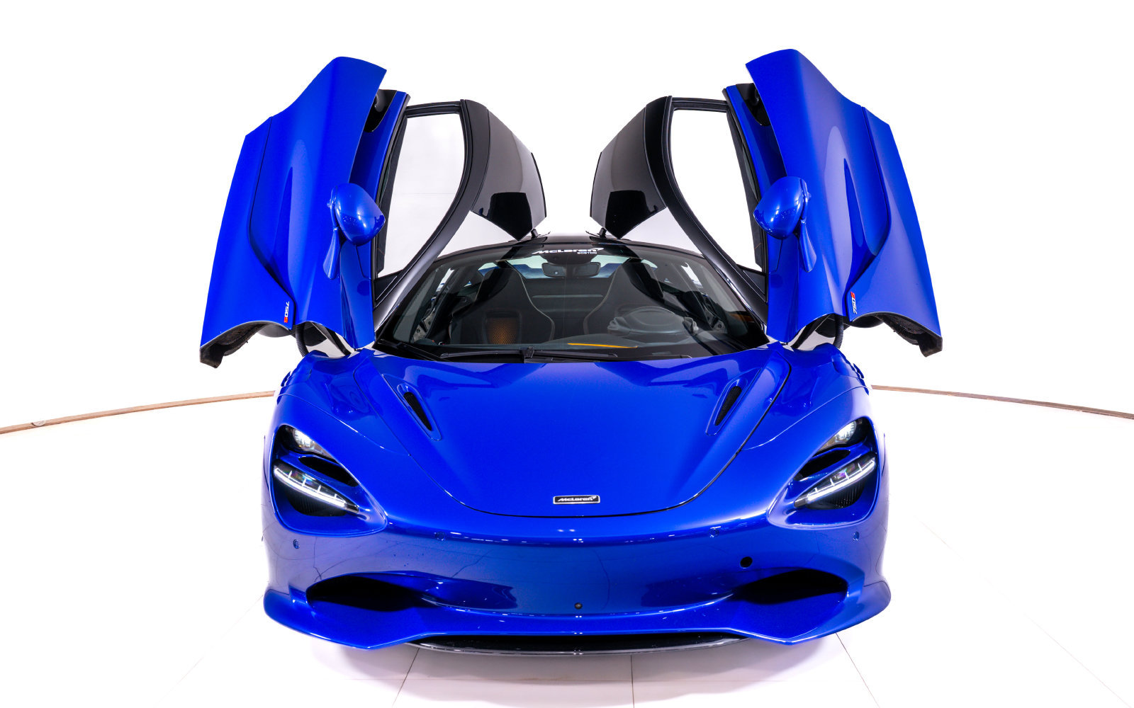 New 2025 McLaren 750S photo 9