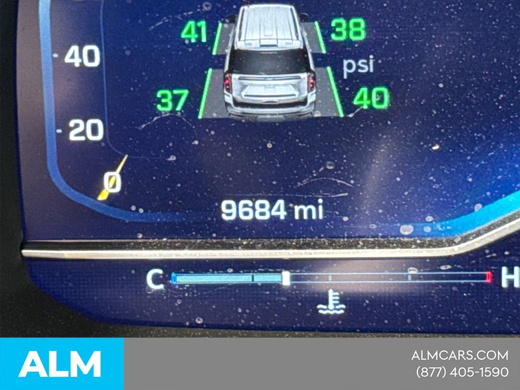 2024 Chevrolet Suburban RST