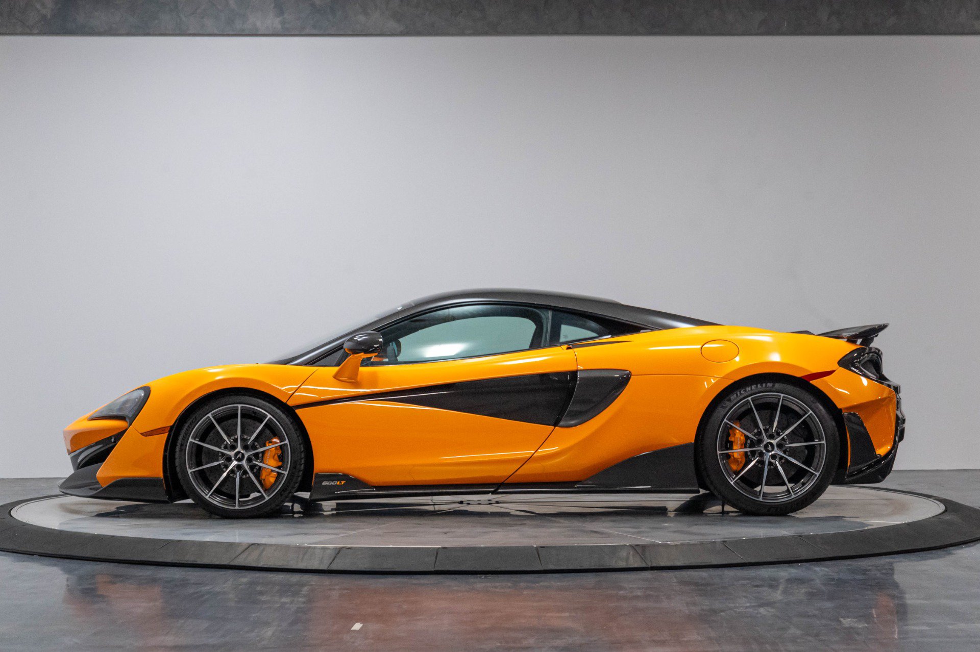Used 2019 McLaren 600LT photo 28