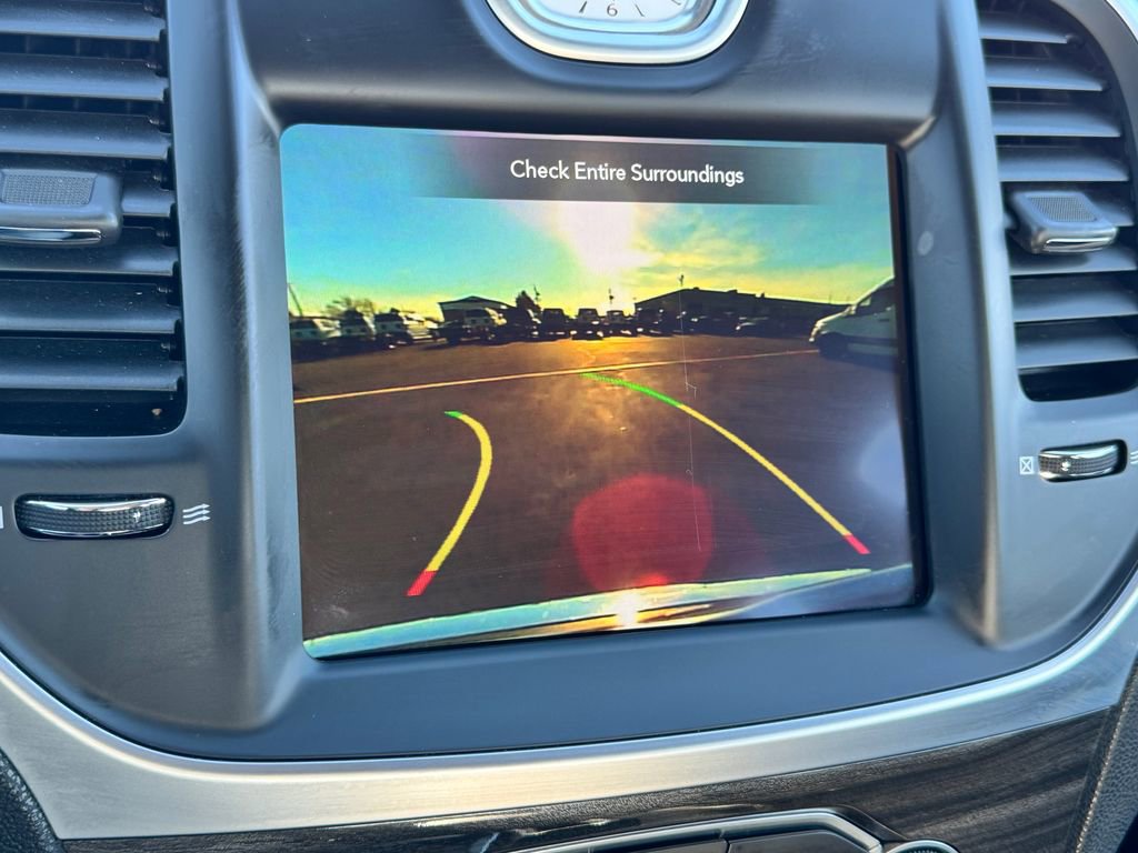 2021 Chrysler 300 Touring L