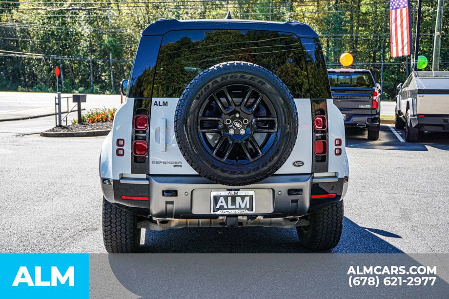 2023 Land Rover Defender 110 X-Dynamic SE