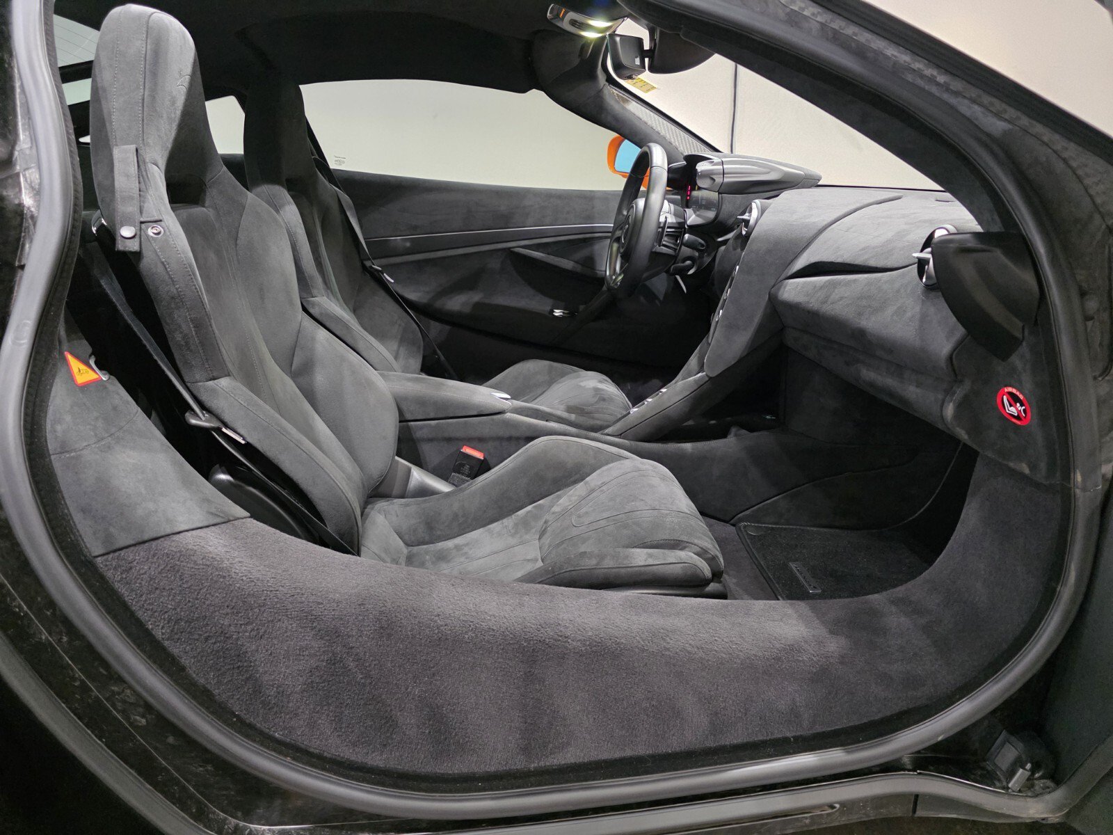 Used 2024 McLaren 750S photo 18