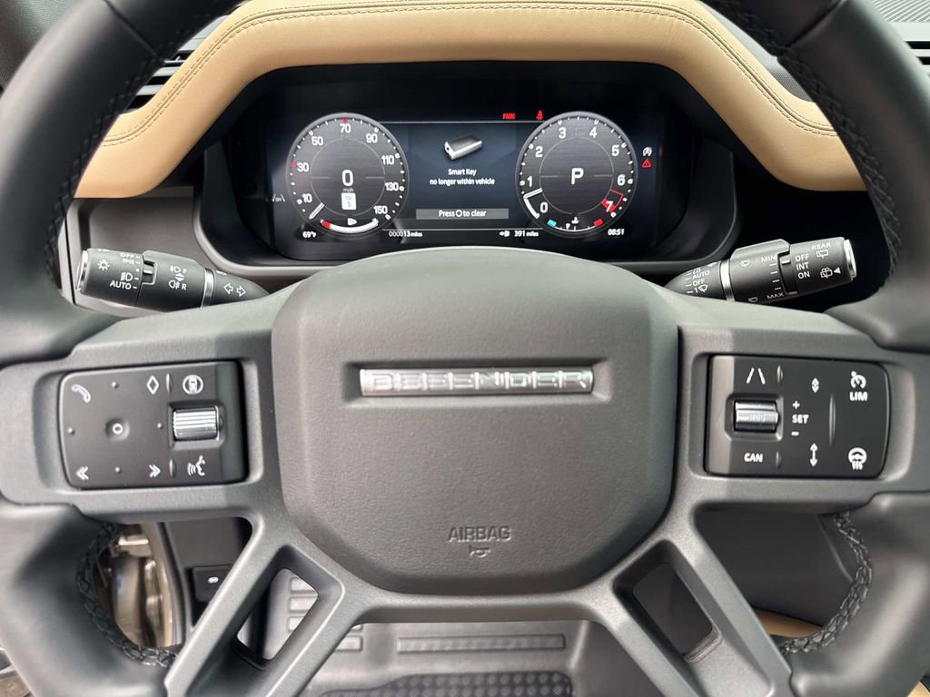 2026 Land Rover Defender 110 X-Dynamic SE