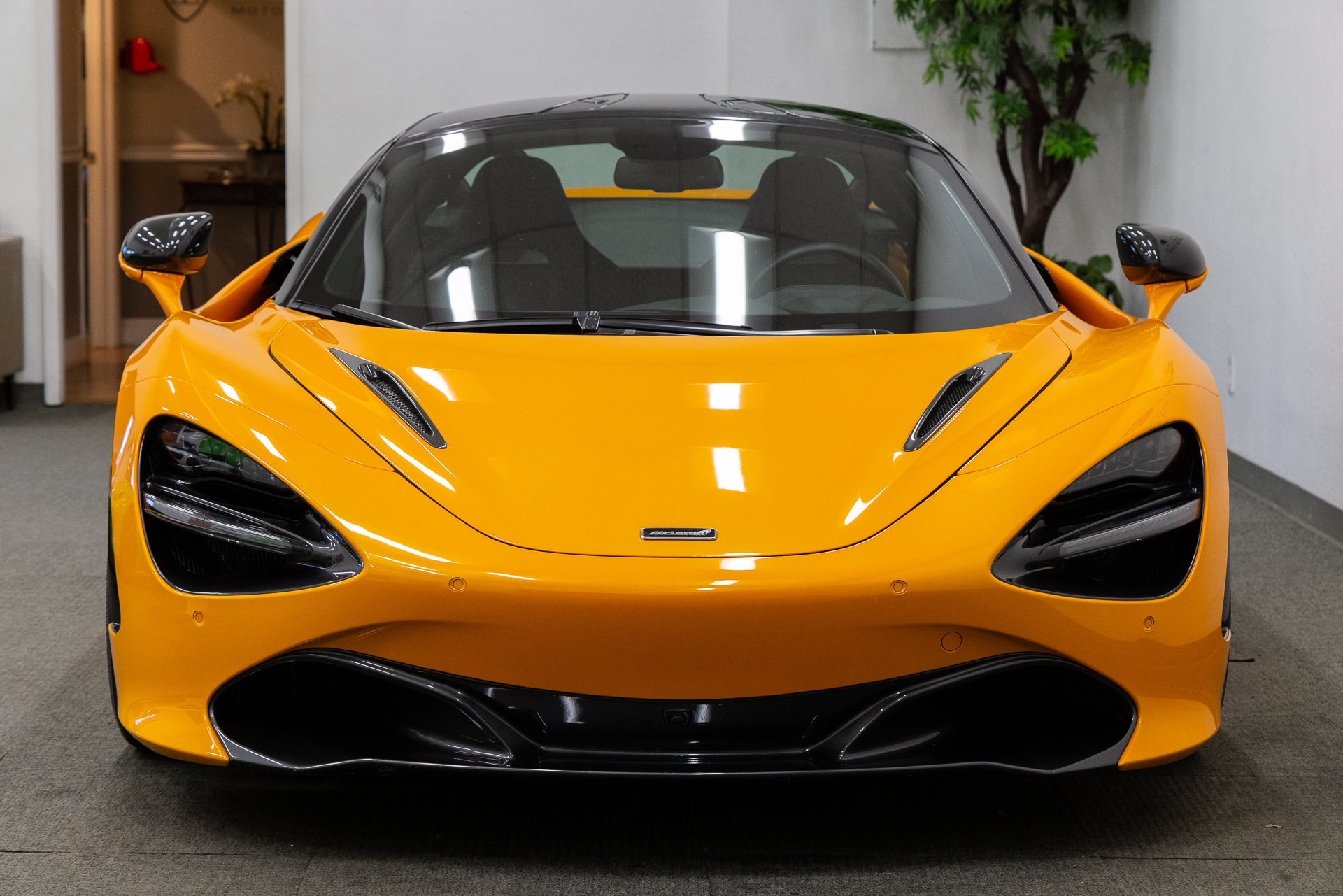 Used 2019 McLaren 720S Performance photo 11