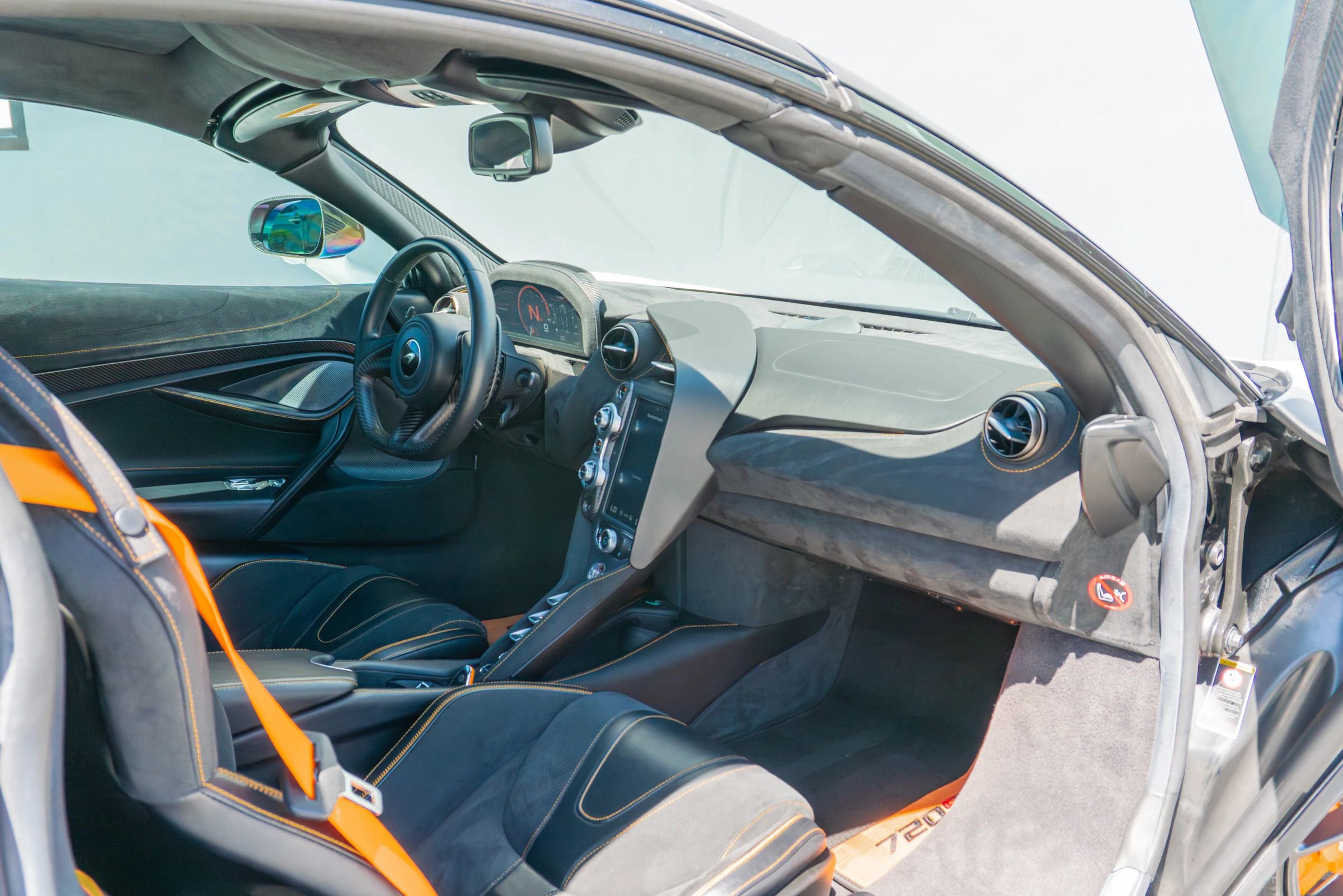 Used 2021 McLaren 720S Spider photo 18