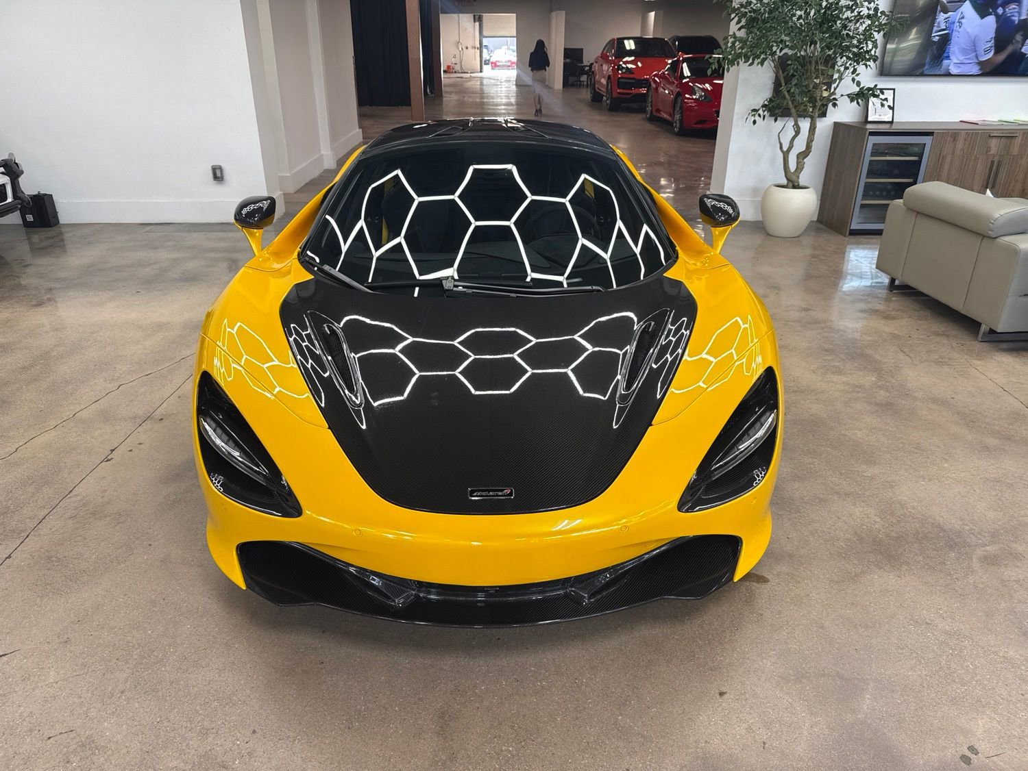 Used 2018 McLaren 720S Performance photo 4