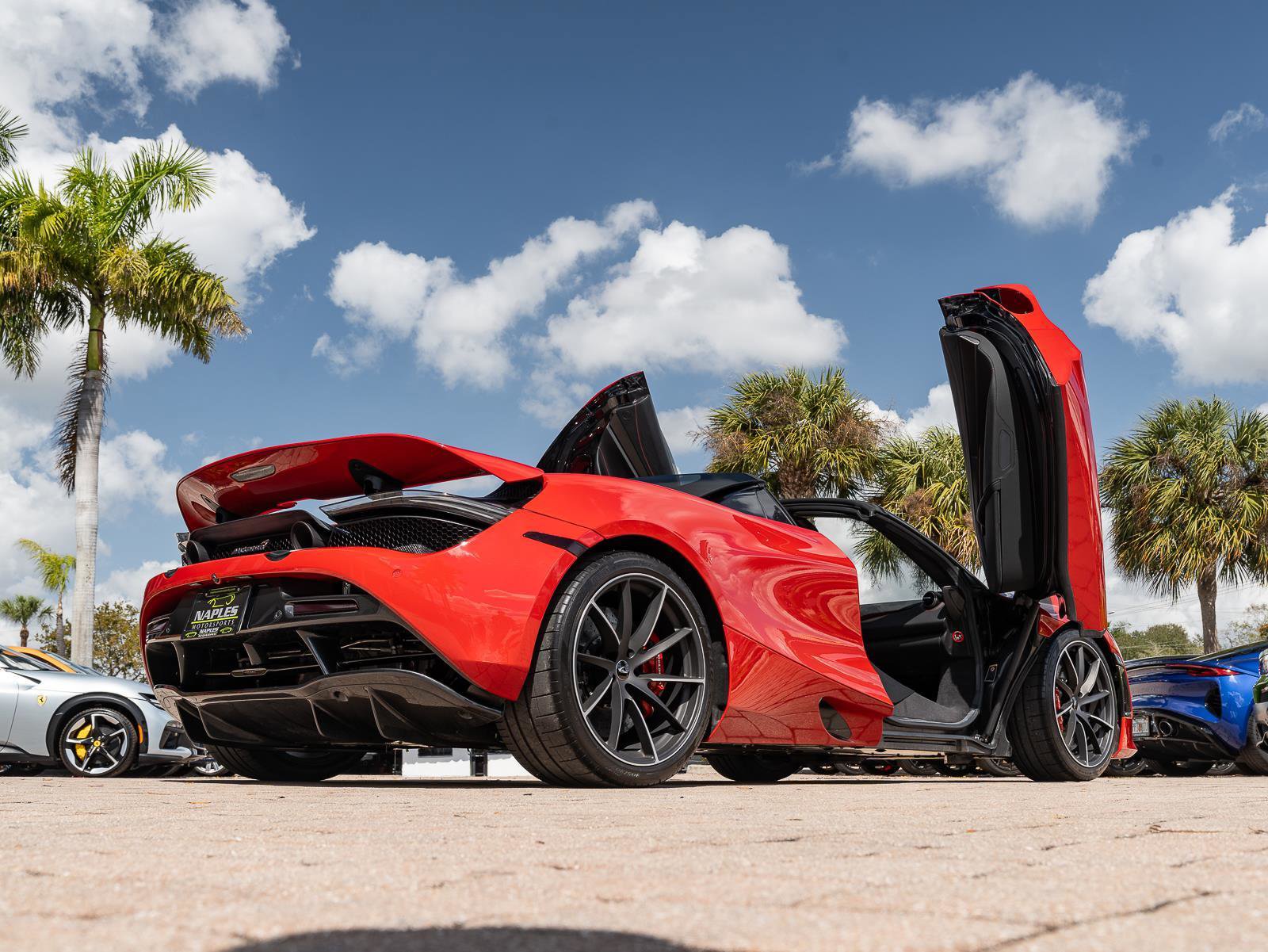 Used 2020 McLaren 720S Performance photo 9