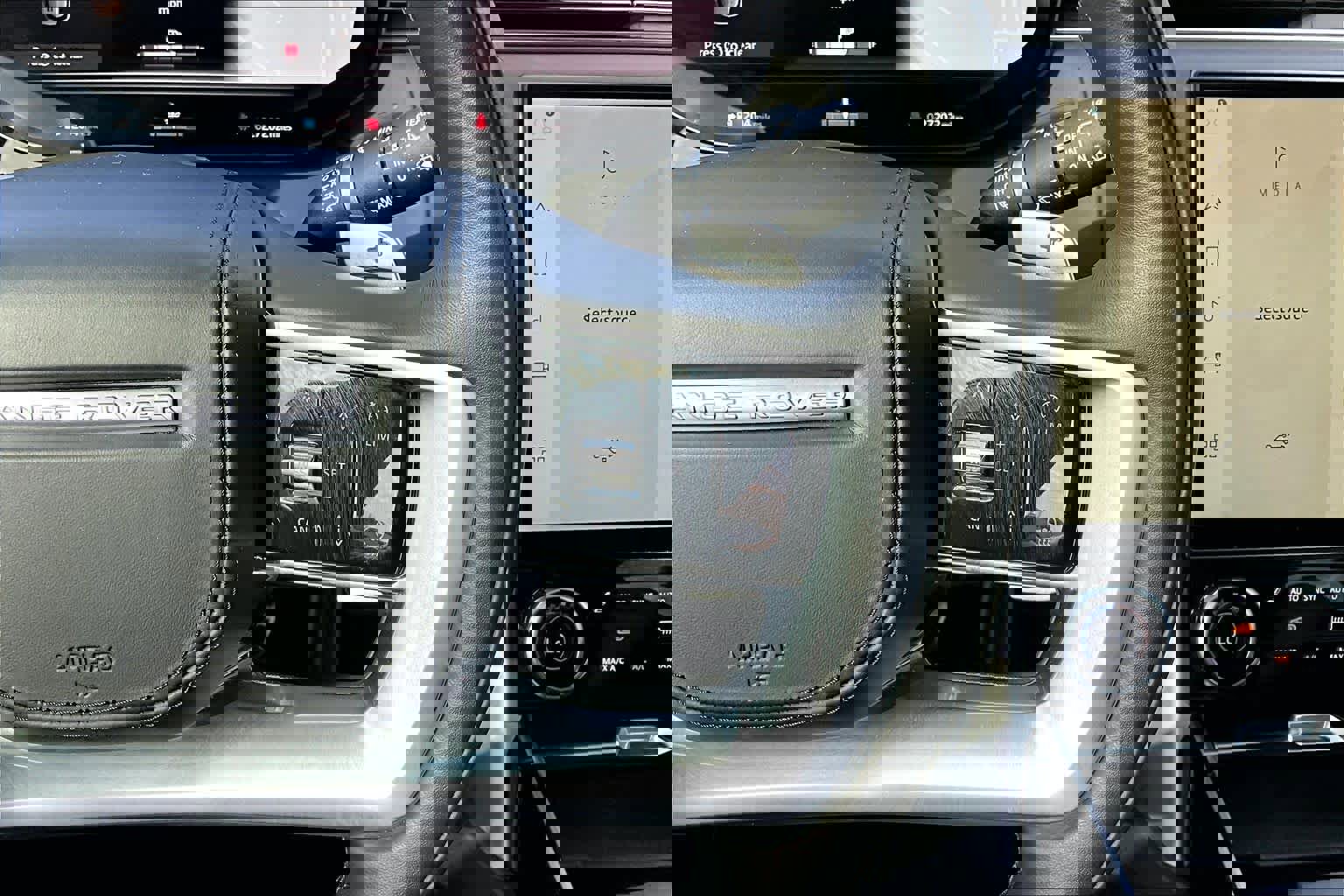 2023 Land Rover Range Rover Autobiography