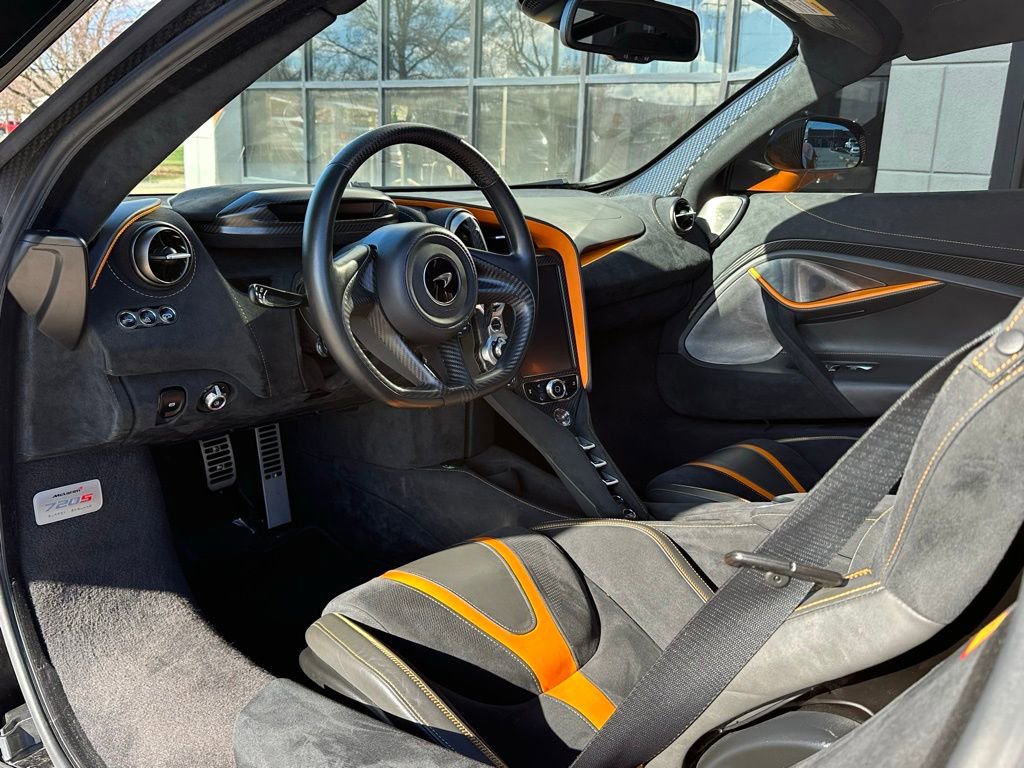 Used 2019 McLaren 720S Performance photo 23