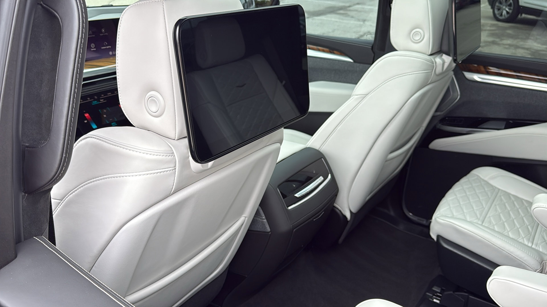 2025 Cadillac Escalade Premium Luxury Platinum