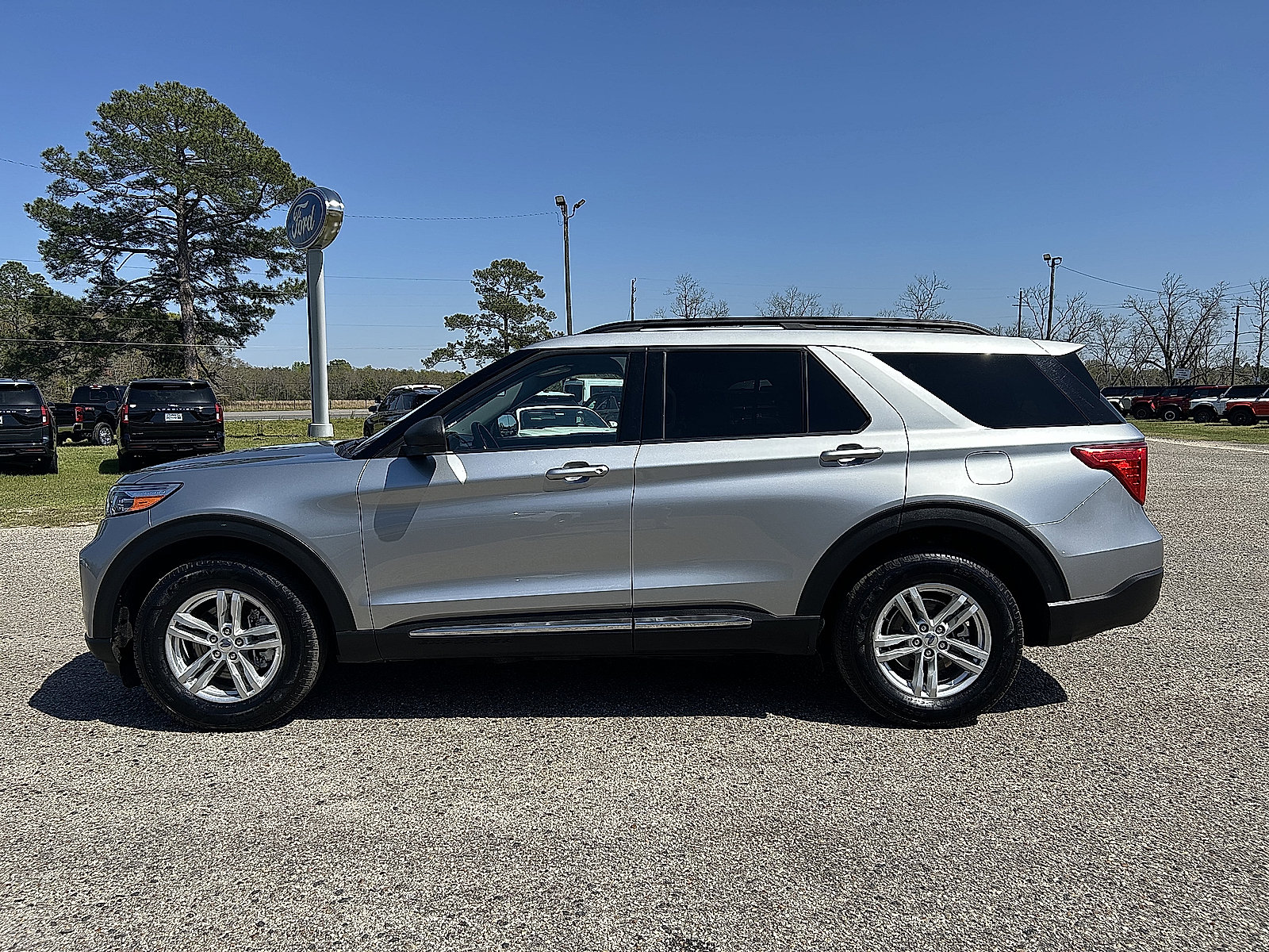 Used 2023 Ford Explorer XLT w/ Equipment Group 202A