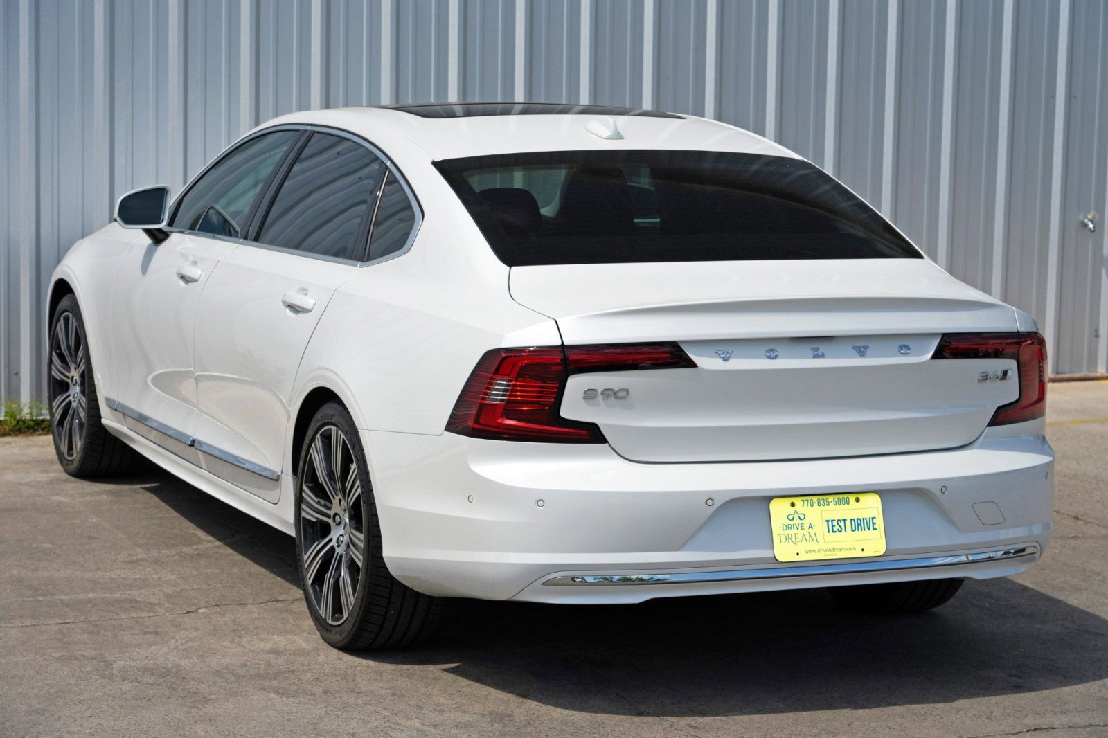 2023 Volvo S90 B6 Plus