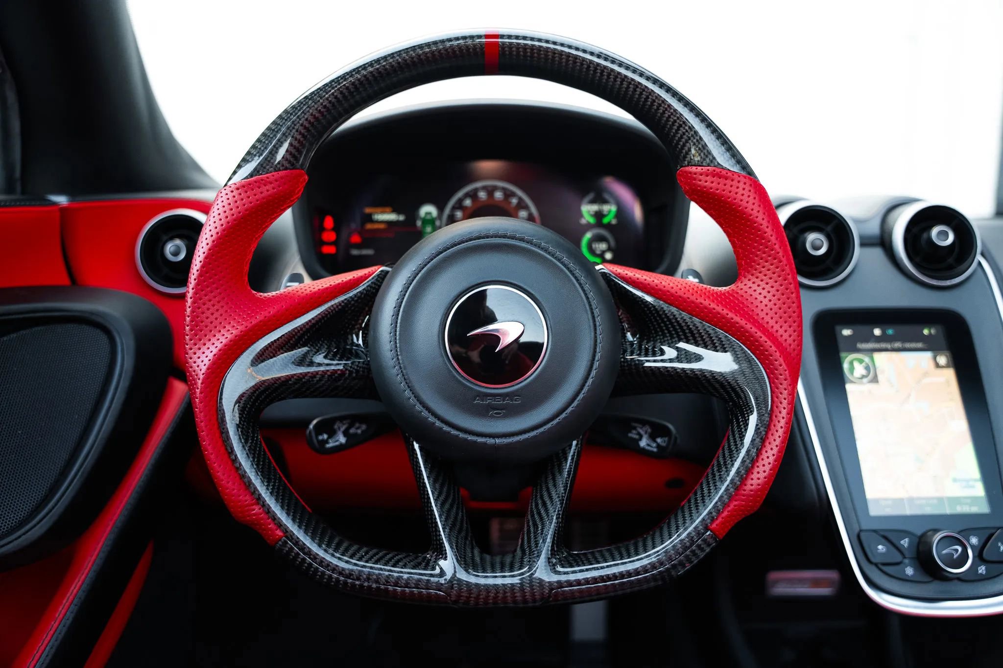 Used 2020 McLaren 600LT Spider photo 33