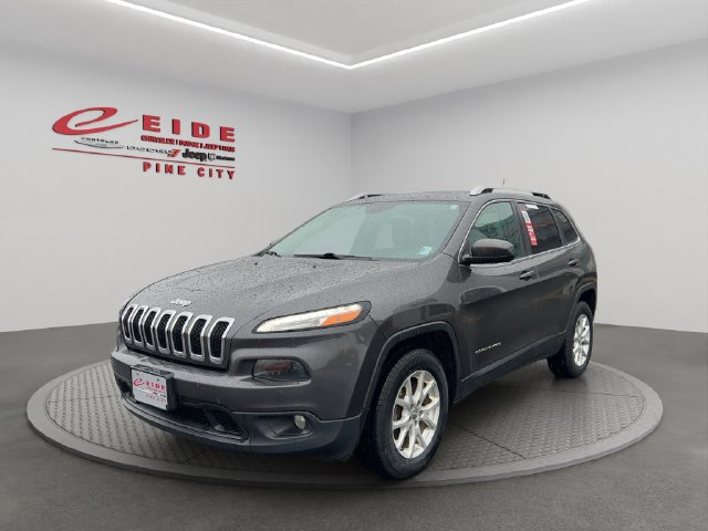 Used 2015 Jeep Cherokee Latitude w/ Cold Weather Group