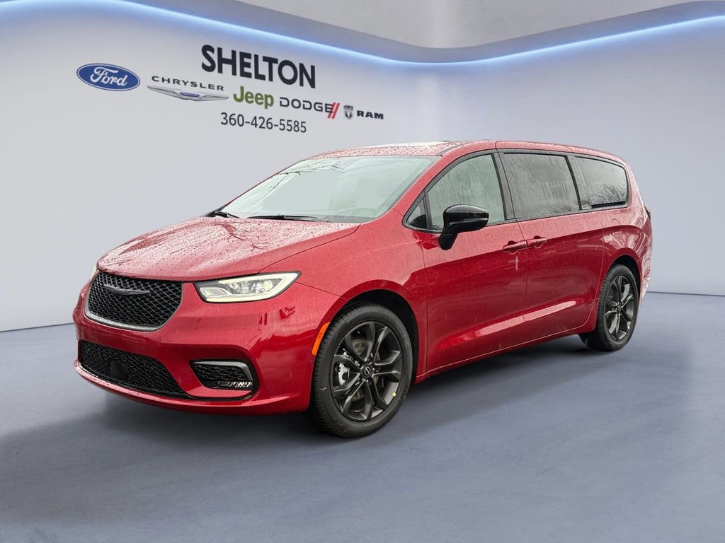 New 2026 Chrysler Pacifica Select