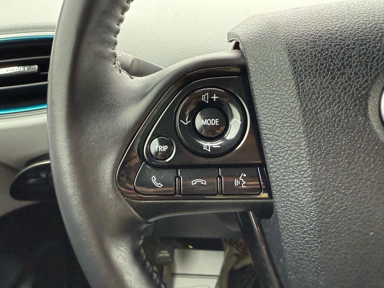 2021 Toyota Prius XLE