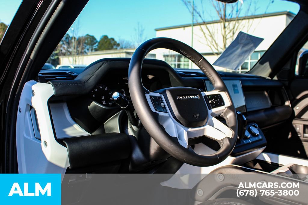 2025 Land Rover Defender 110 S