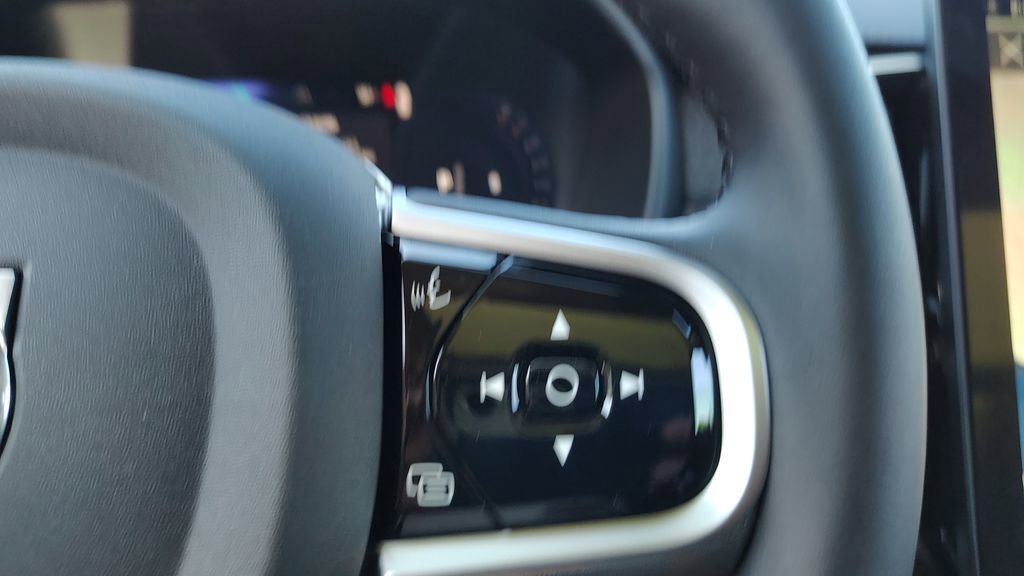 2026 Volvo Xc90 B6 Plus