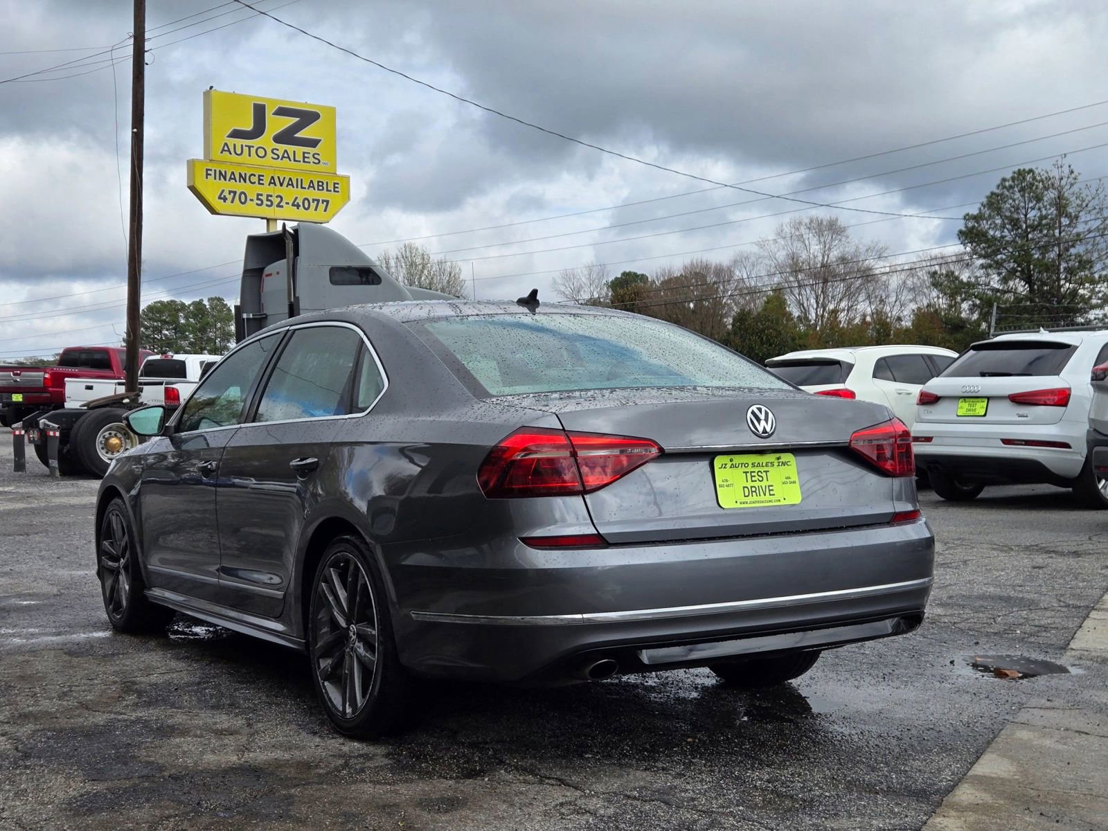 2017 Volkswagen Passat 1.8T R-Line