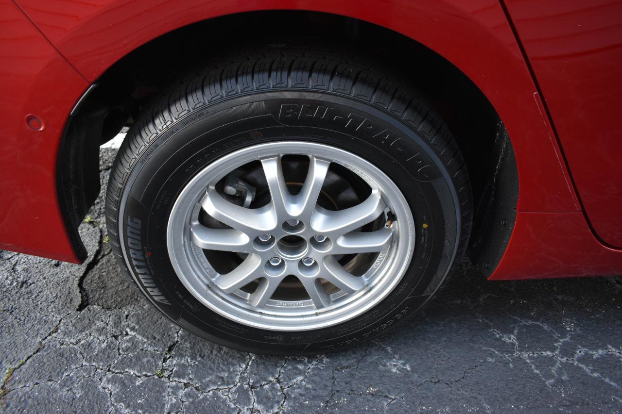 2022 Toyota Prius LE