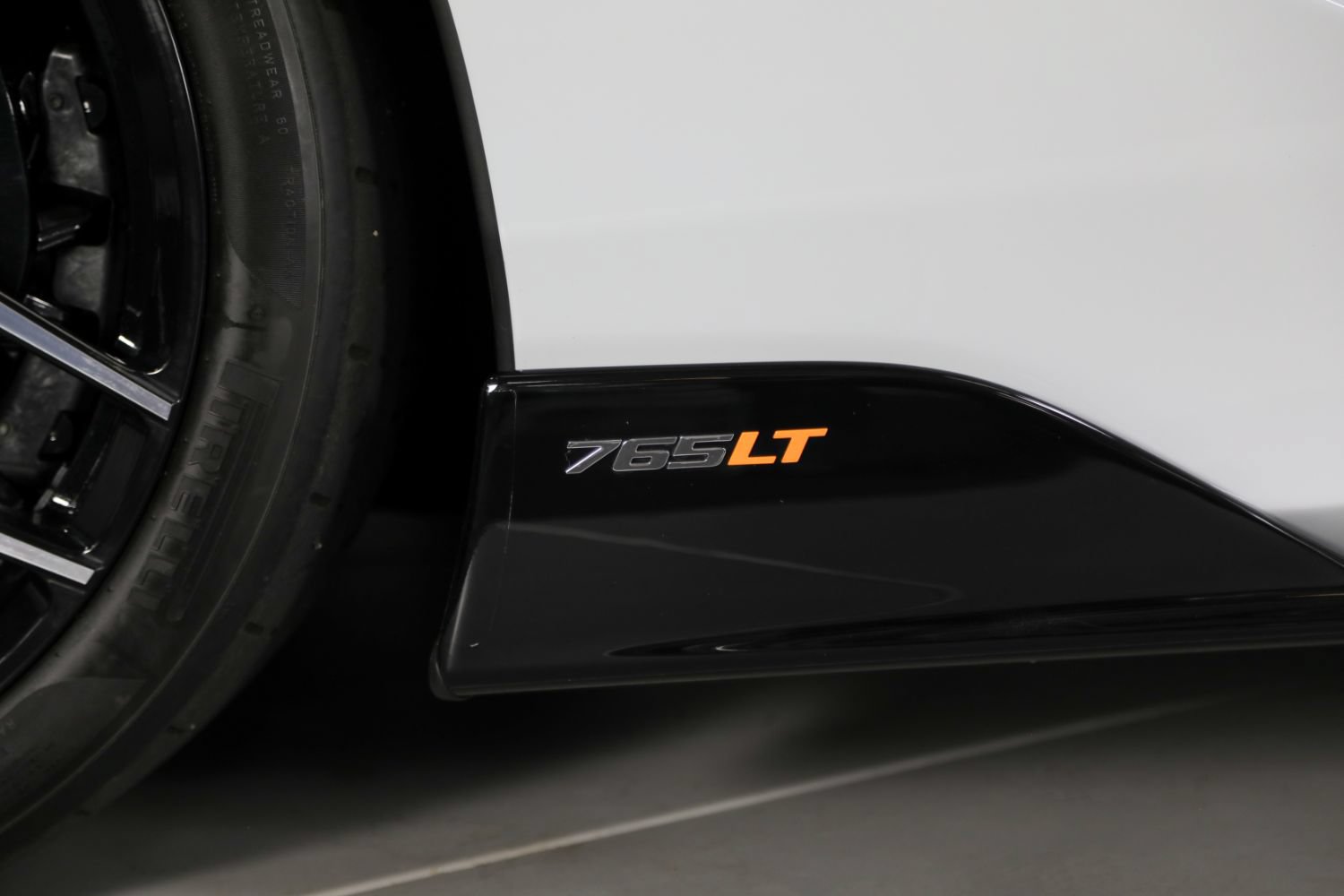 Used 2022 McLaren 765LT photo 23