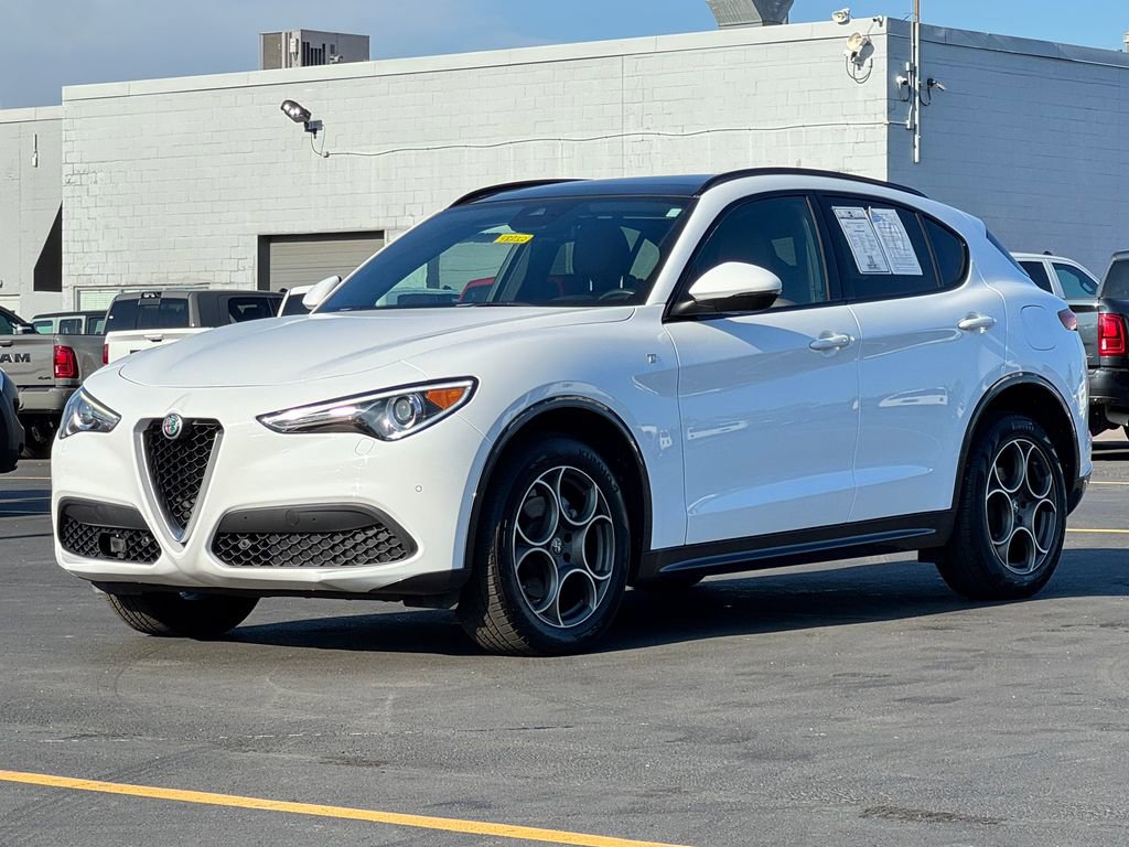 2022 Alfa Romeo Stelvio Ti