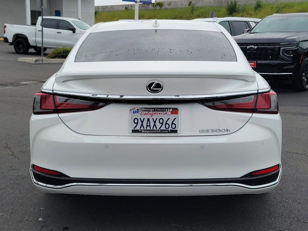 2024 Lexus ES 300h