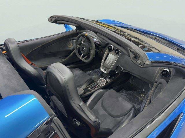 Used 2020 McLaren 600LT Spider photo 27