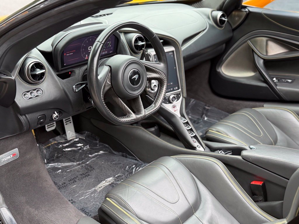 Used 2022 McLaren 720S Spider photo 32