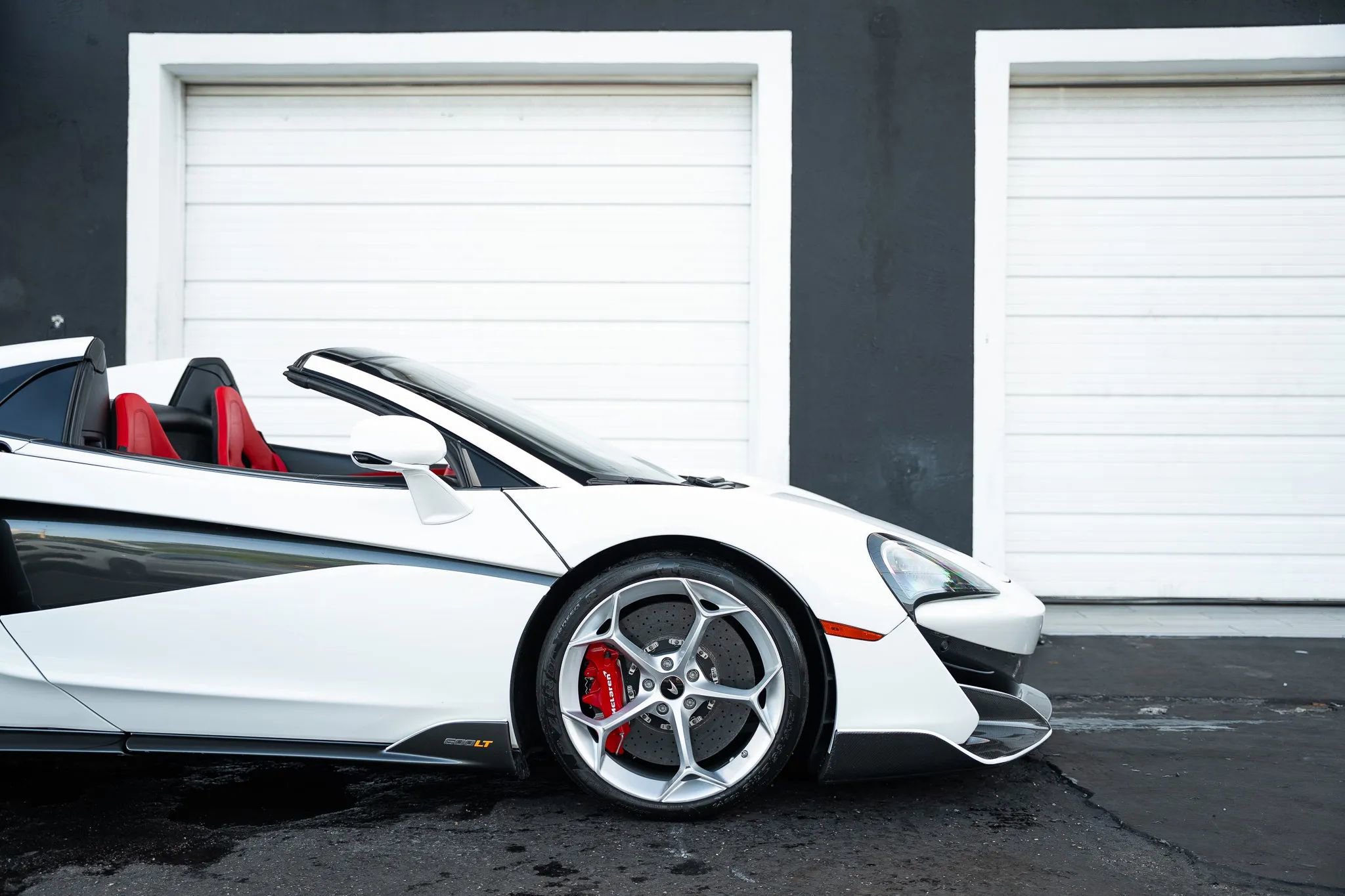 Used 2020 McLaren 600LT Spider photo 12