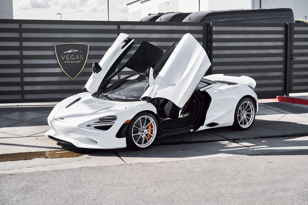 Used 2024 McLaren 750S photo 17