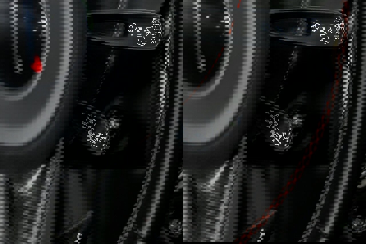 Used 2018 McLaren 720S photo 34