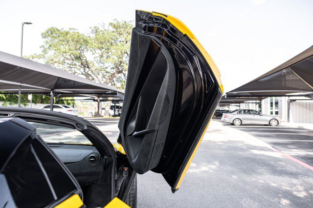 Used 2021 McLaren 720S Performance photo 34