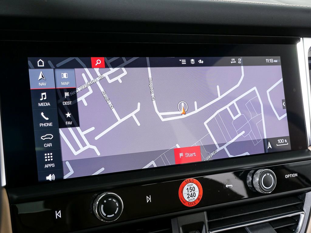 2023 Porsche Macan Turbo