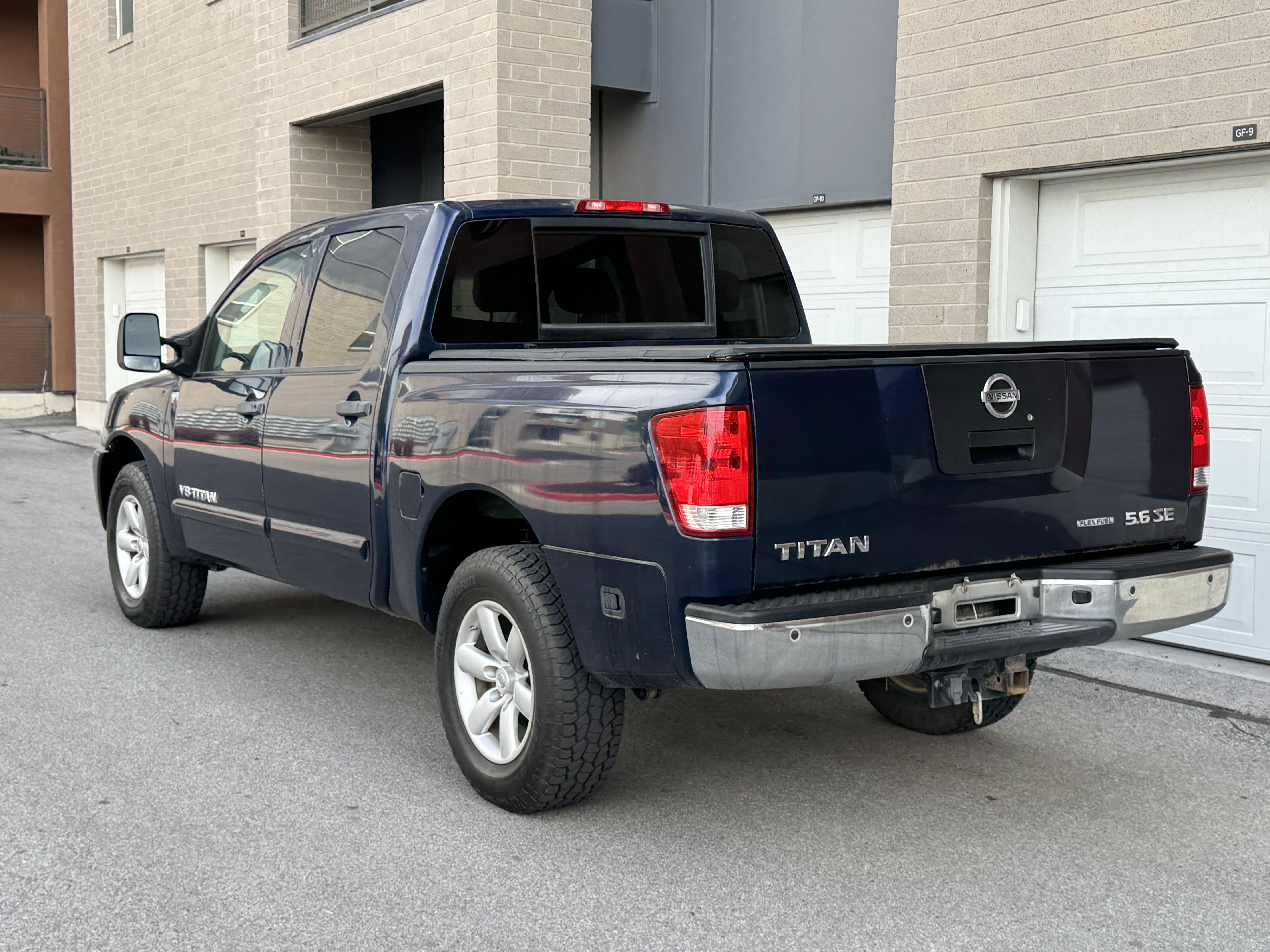 2010 Nissan Titan SE