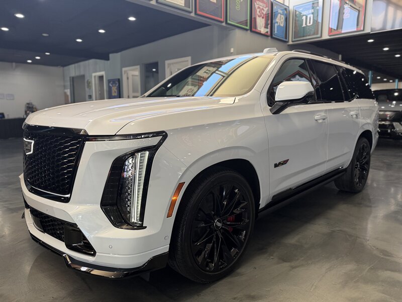 Used 2026 Cadillac Escalade V w/ LPO, ONYX Package