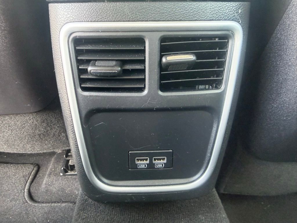 2020 Chrysler 300 Touring L