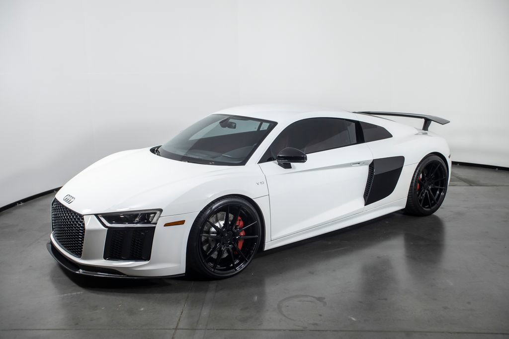 Used 2018 Audi R8 V10 w/ Premium Package