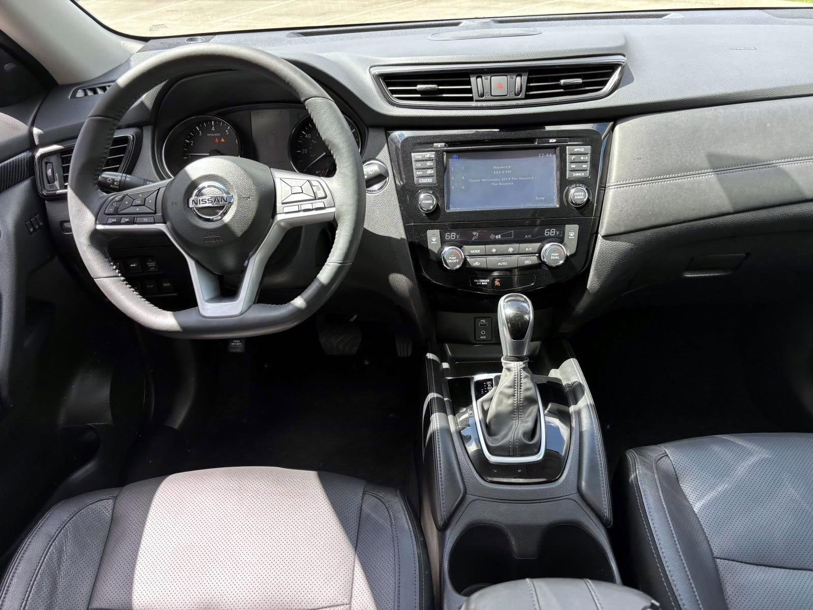 2017 Nissan Rogue SL