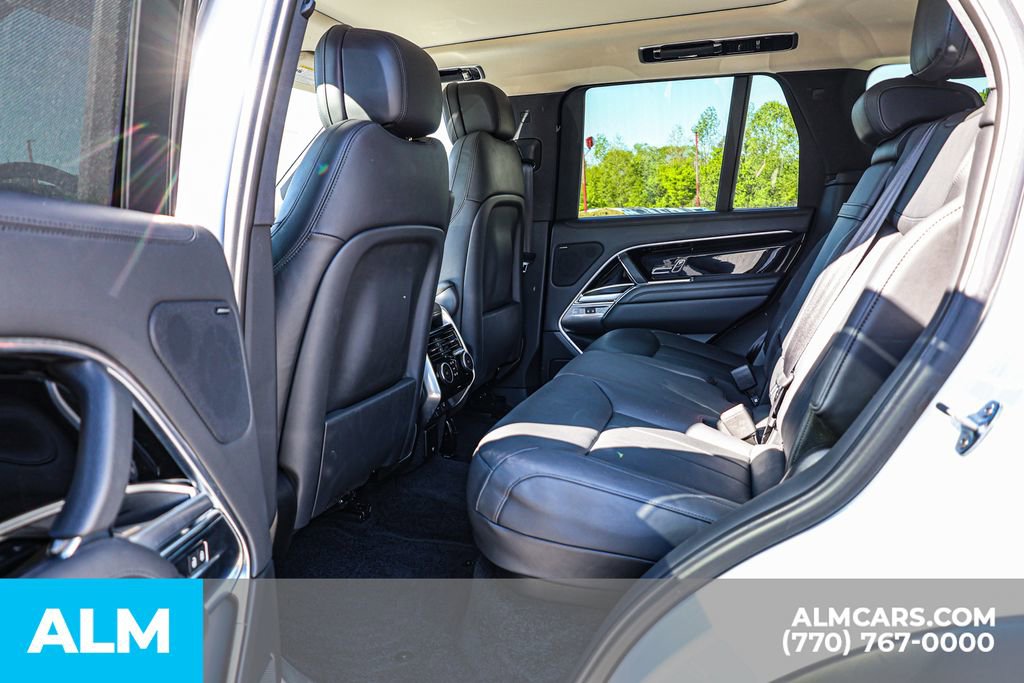 2023 Land Rover Range Rover SE