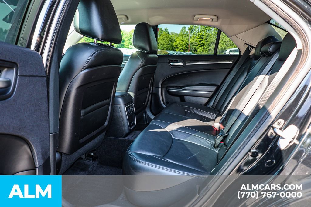 2017 Chrysler 300 Limited