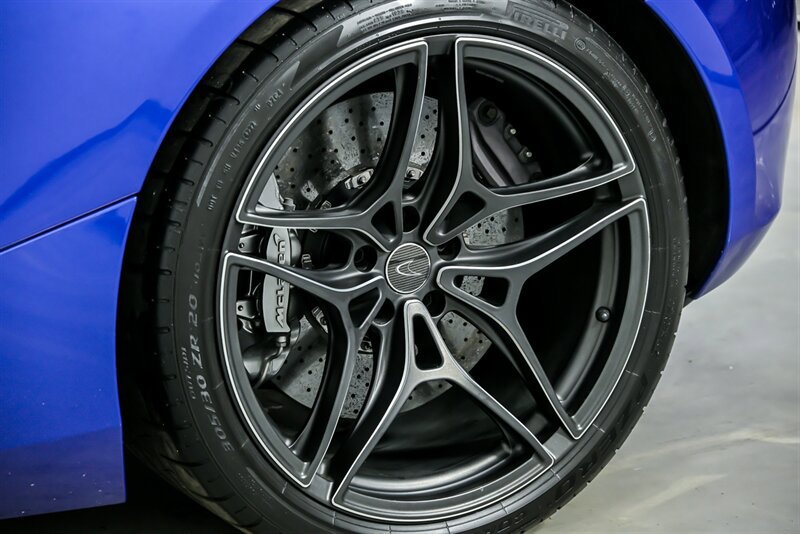 Used 2019 McLaren 720S Performance photo 19