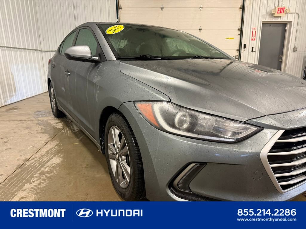 Used 2017 Hyundai Elantra SE w/ SE A/T Tech Package 03