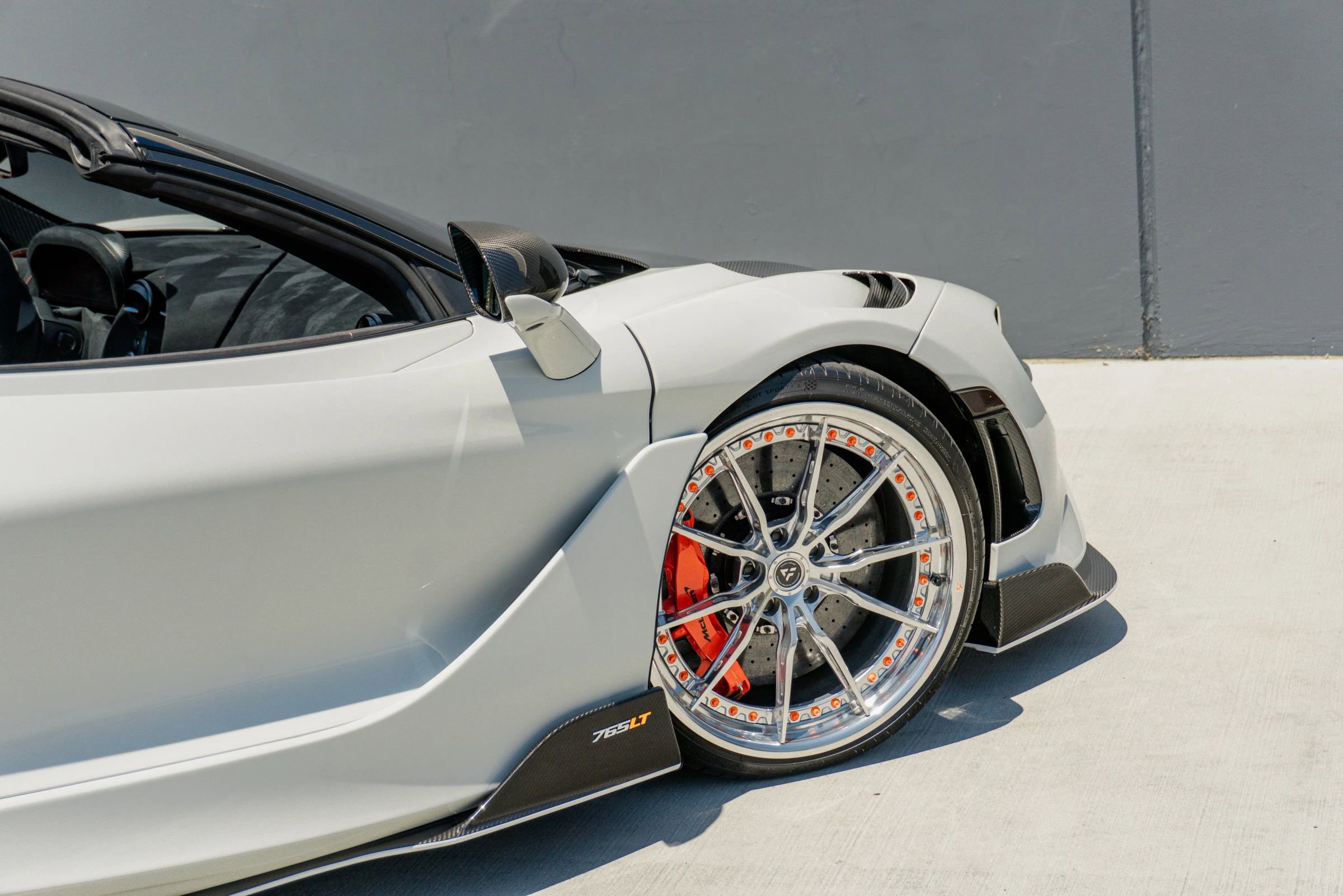 Used 2022 McLaren 765LT photo 51