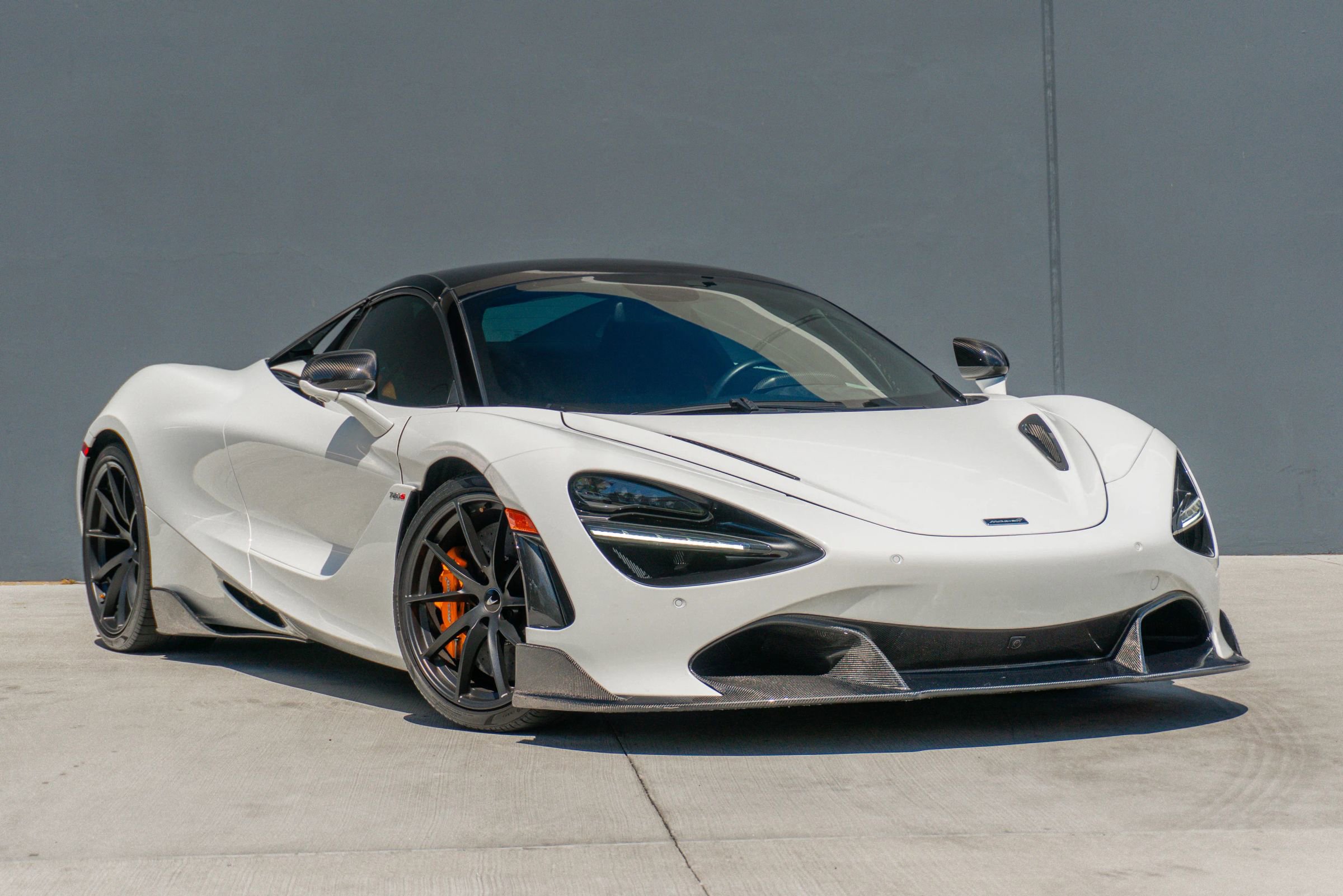 Used 2021 McLaren 720S Spider photo 6