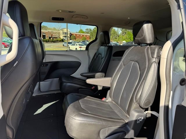 2024 Chrysler Pacifica Touring-L