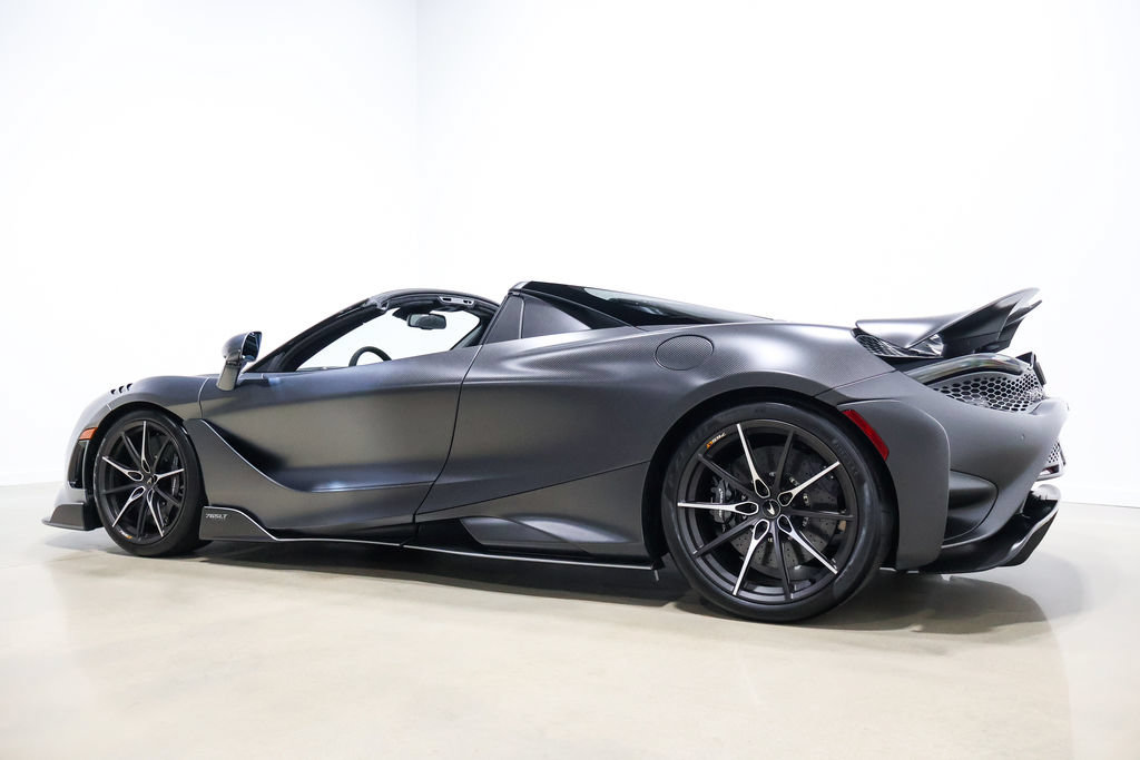 Used 2022 McLaren 765LT photo 43
