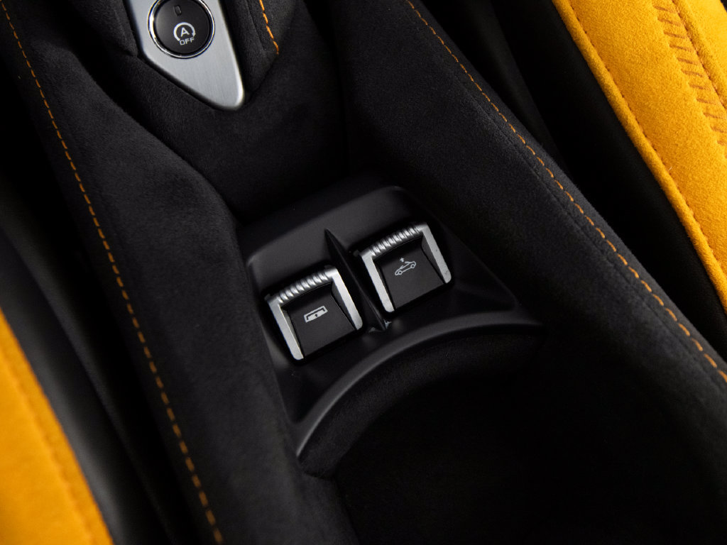 Used 2024 McLaren 750S Spider photo 30
