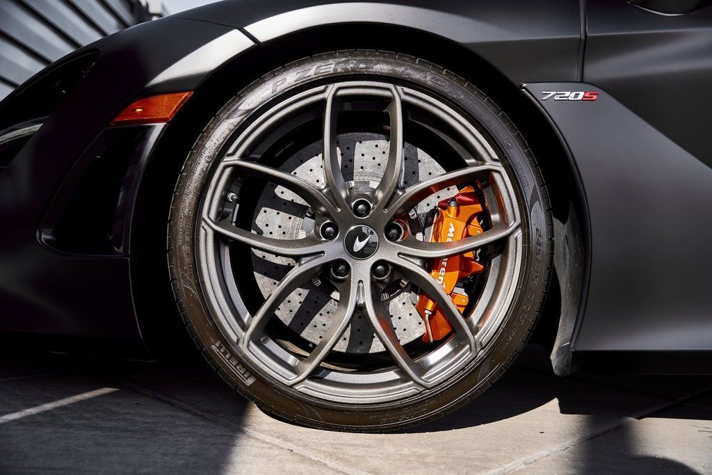 Used 2020 McLaren 720S Spider photo 3